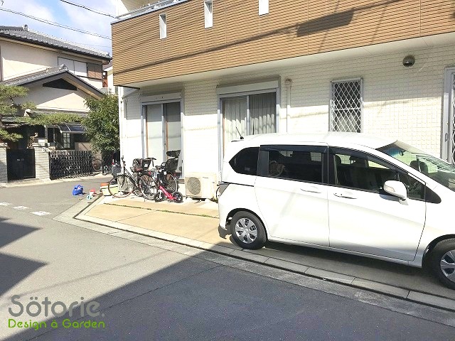 車を守る為の屋根設置前