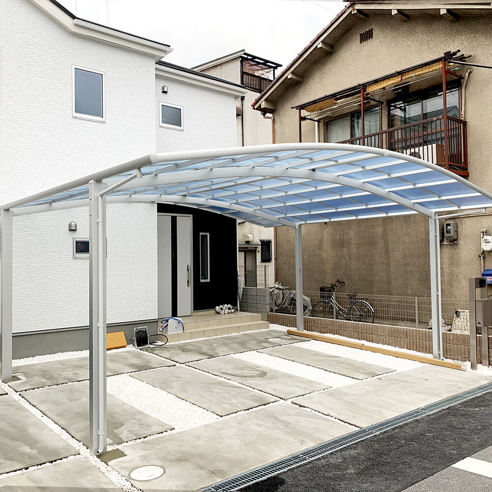 ネスカR2台用60-57H25のナチュラルシルバー。屋根材は熱線吸収ポリカーボネートのクリアマットS_2