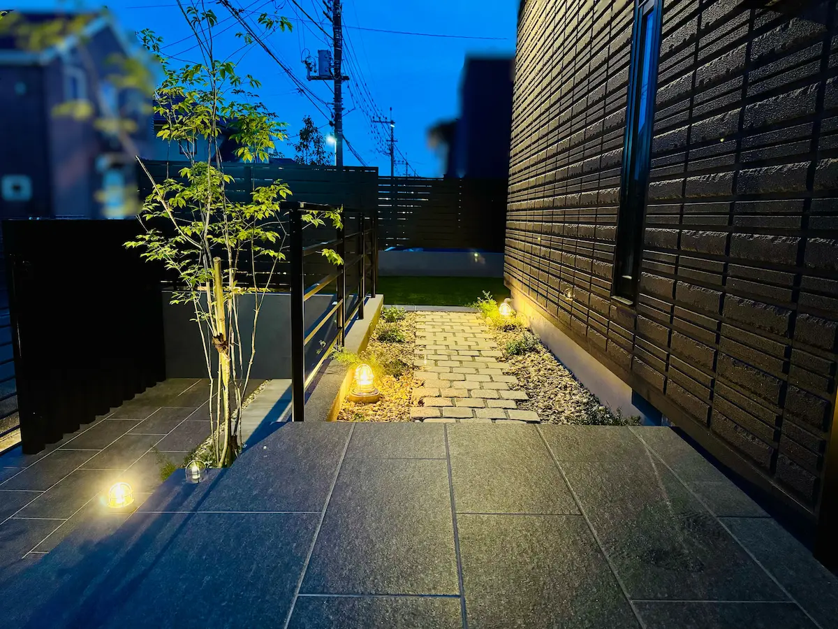玄関 夜間照明 施工例