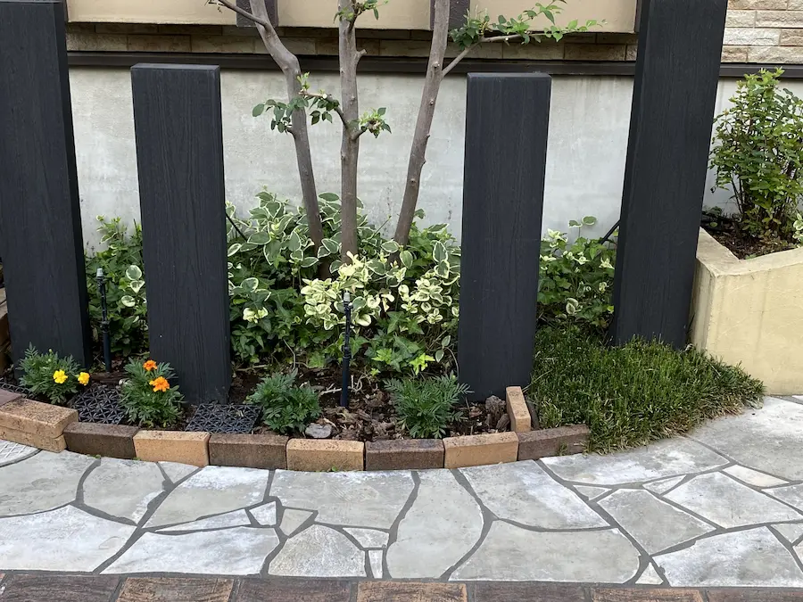 枕木 花壇 見切り ナチュラル 外構